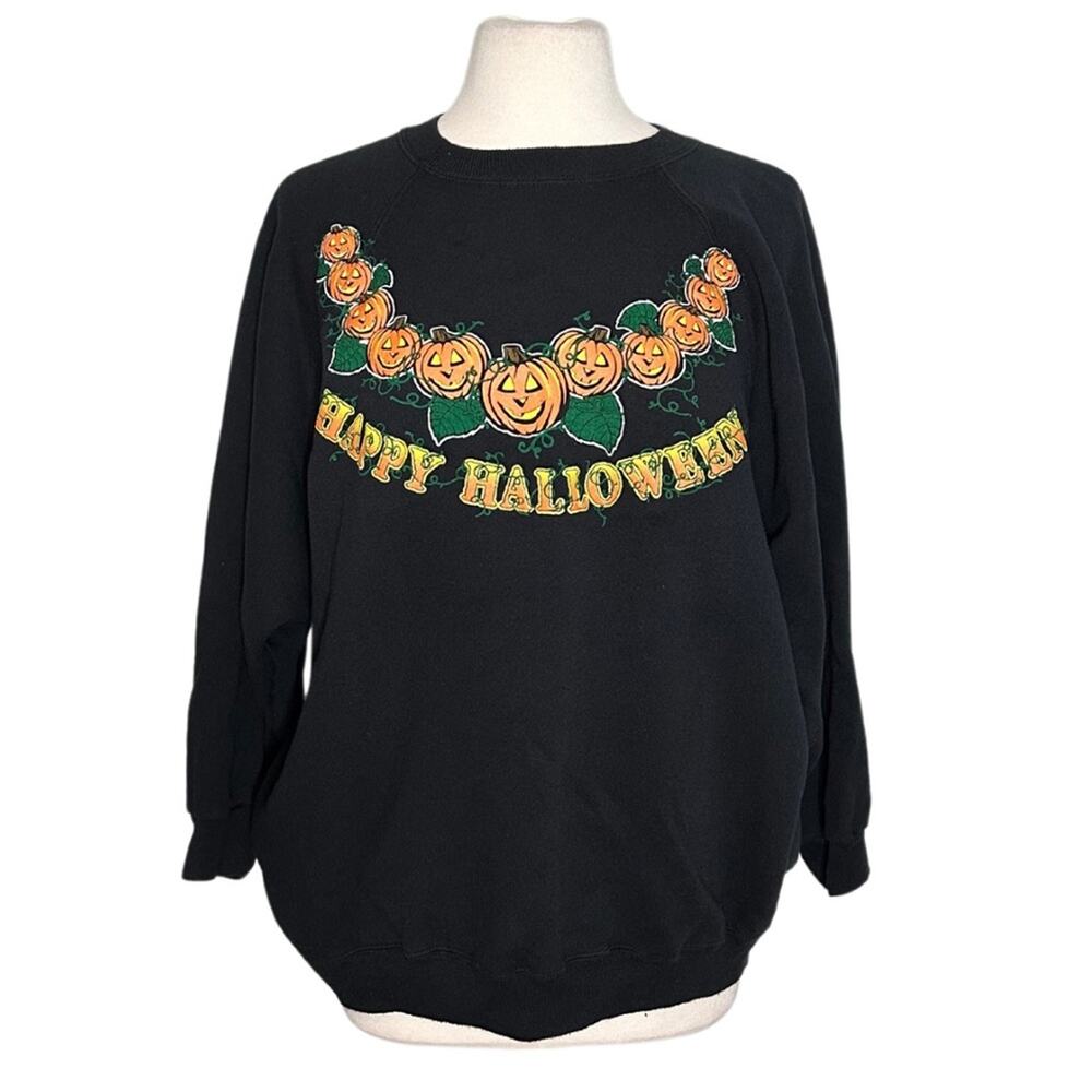Happy Halloween Vintage Plus Size Black Comfy Pullover Crew Neck Runs Shorter
